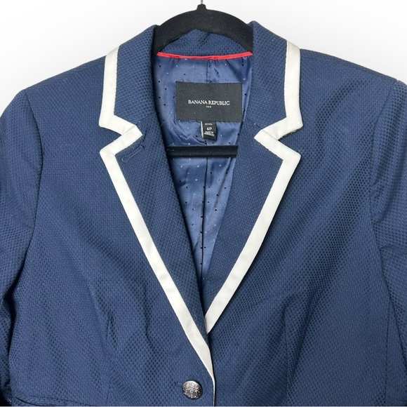 Banana Republic Navy Blue Double Button Blazer 6P - Picture 3 of 6